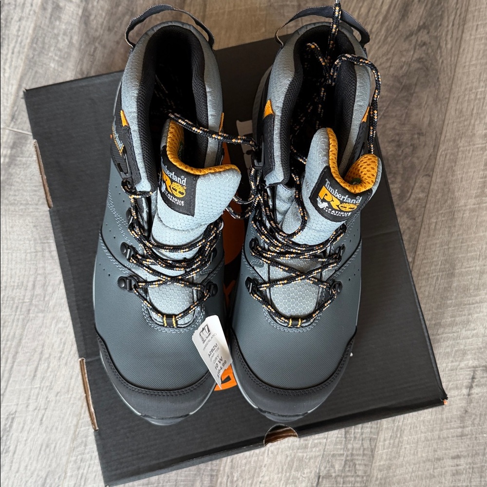 NWT Timberland PRO Men's Black and Gray Work Boots - Picture 2 of 10